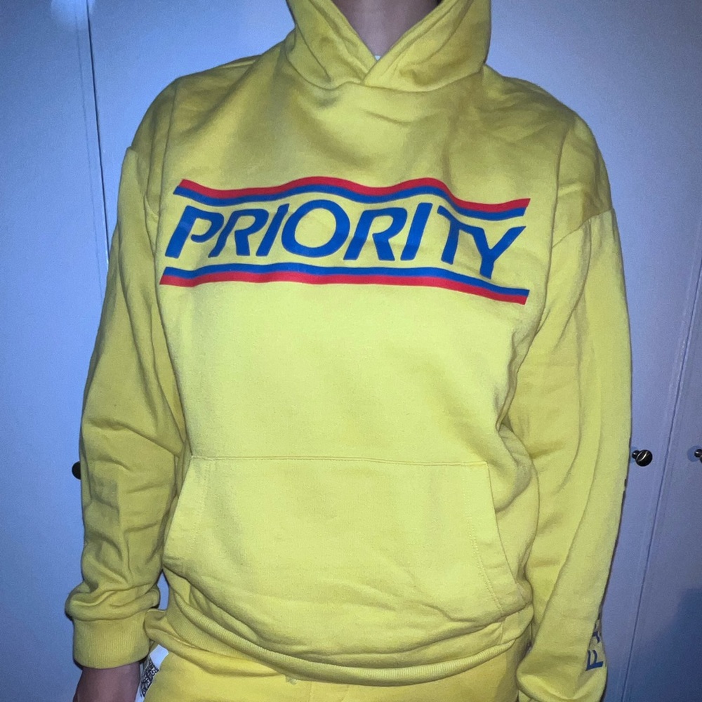 Sick USPS x Forever 21 collab sweatsuit. Yellow sweatshirt. Size medium
